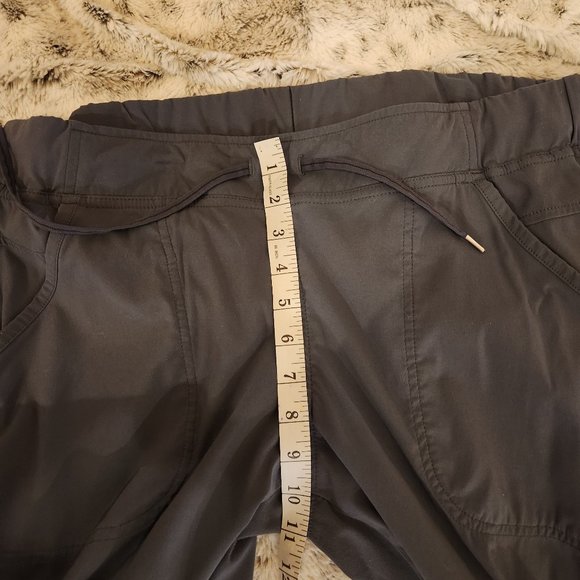 Marmot Gray Capri Pants Size XL - Picture 7 of 8